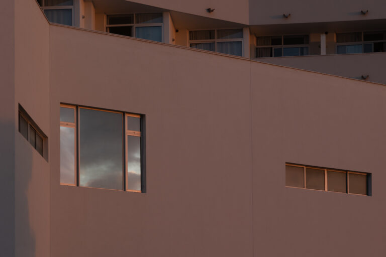 Nuevo Mundo Ventana Rosa